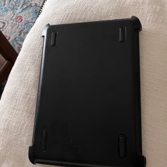 Apple 10.5" iPad Pro 1st Gen - Picture 6 of 6